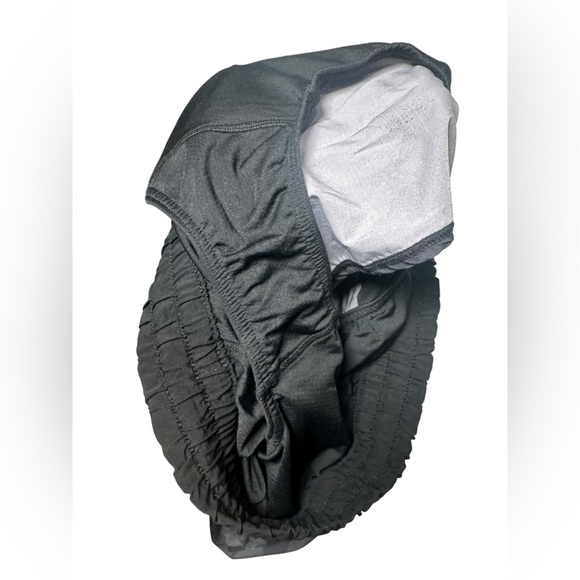 Vuori | Clementine Shorts Size Small Dark Camo Lined VW304 Zip Pocket Drawstring - Picture 5 of 5